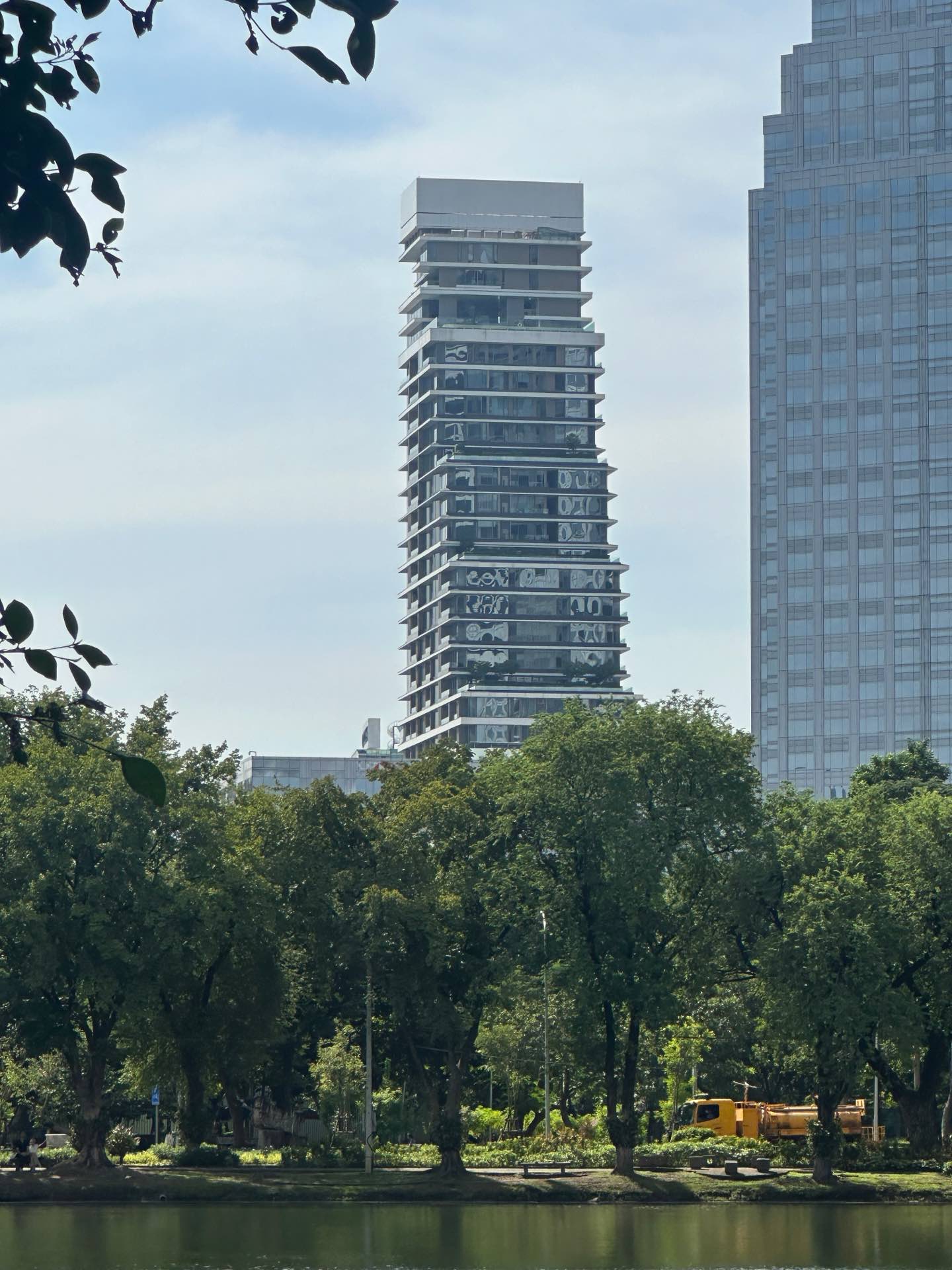 SALADAENG One: the tower seen across Lumphini Park